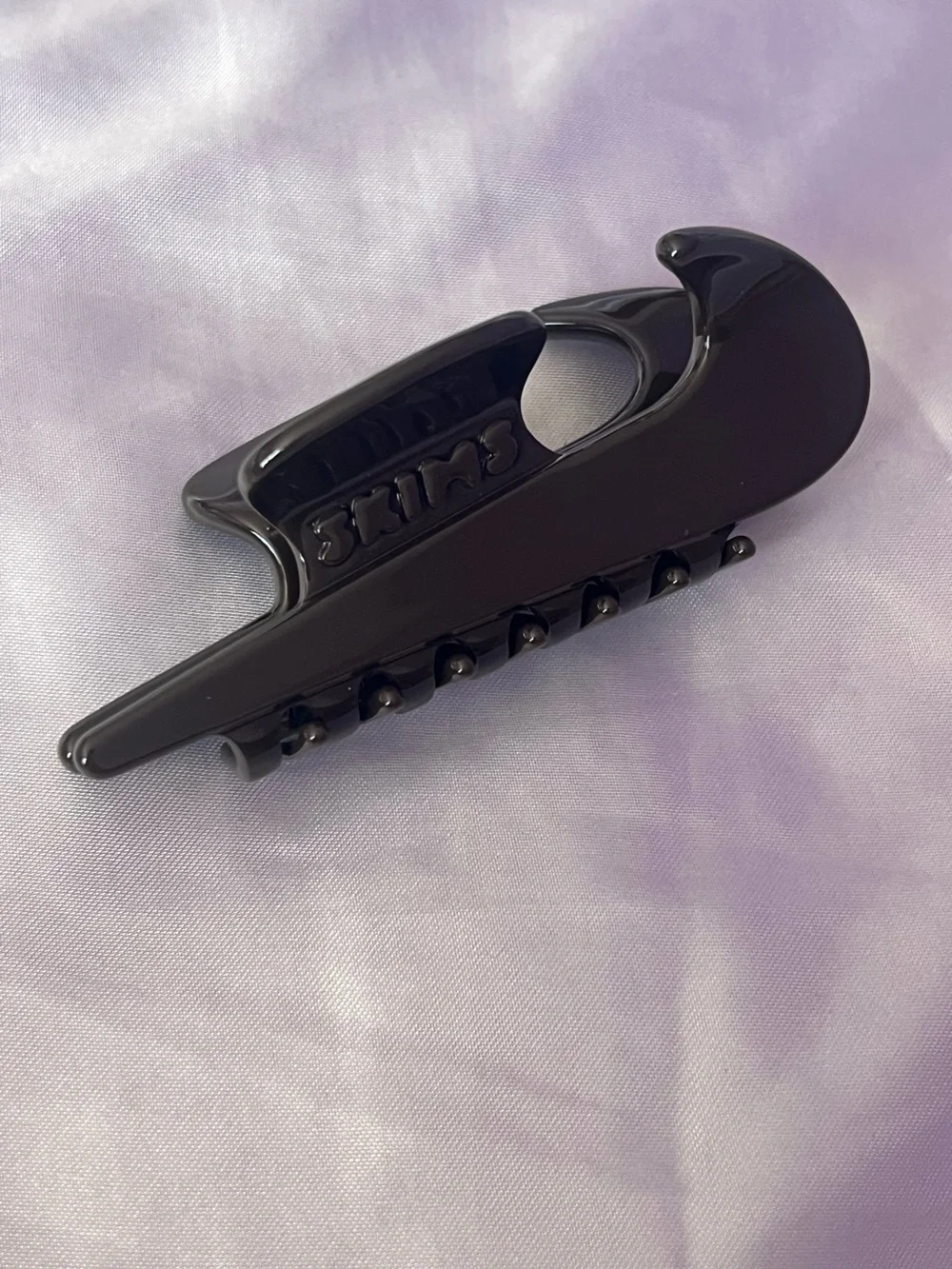 Nike/ Skims  Black Hair Claw Clip - Sleek Everyday Hold